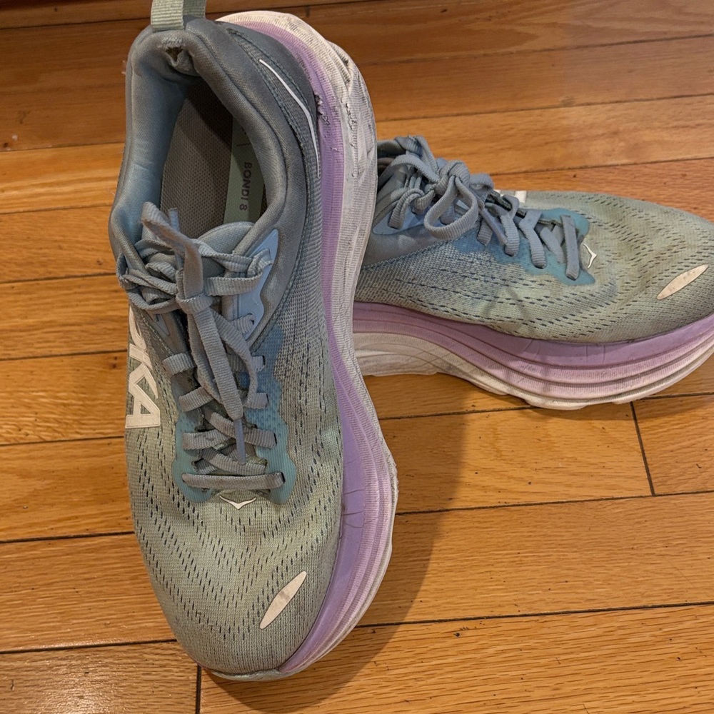 Hoka Bondi 8 Women's Athletic Shoes - Gray and Purple